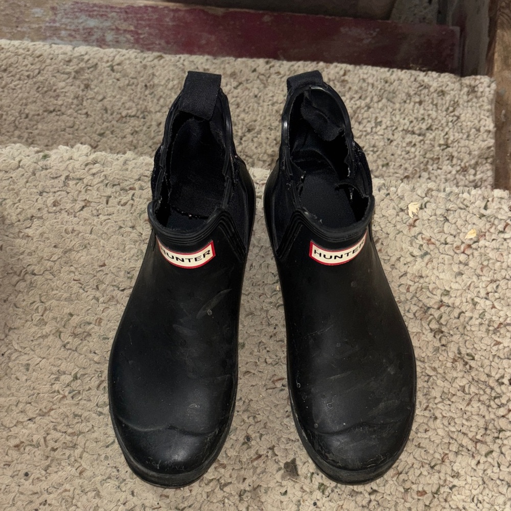 Hunter Classic Black Chelsea Boots